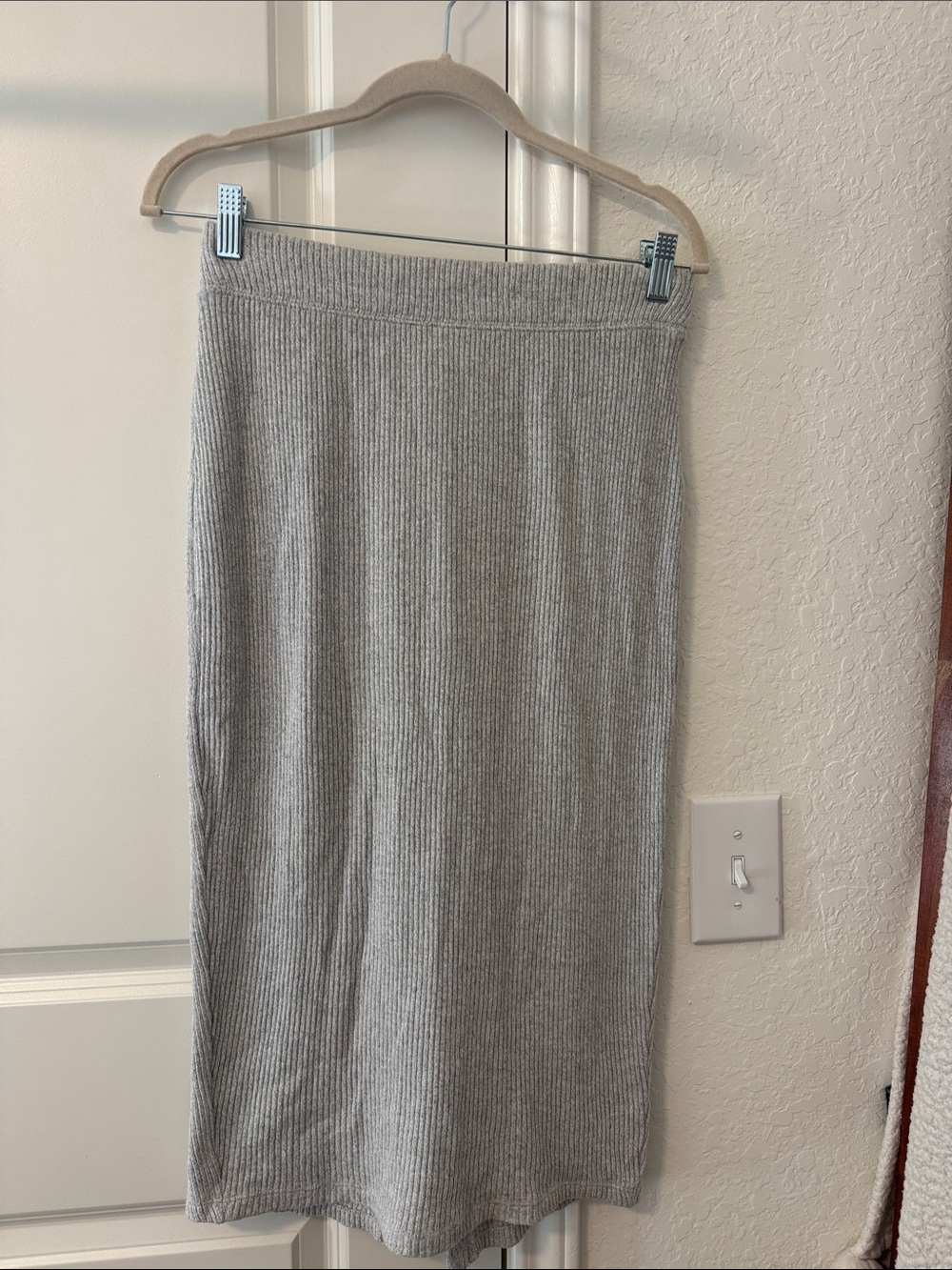 a new day Gray Ribbed Knit Midi Skirt